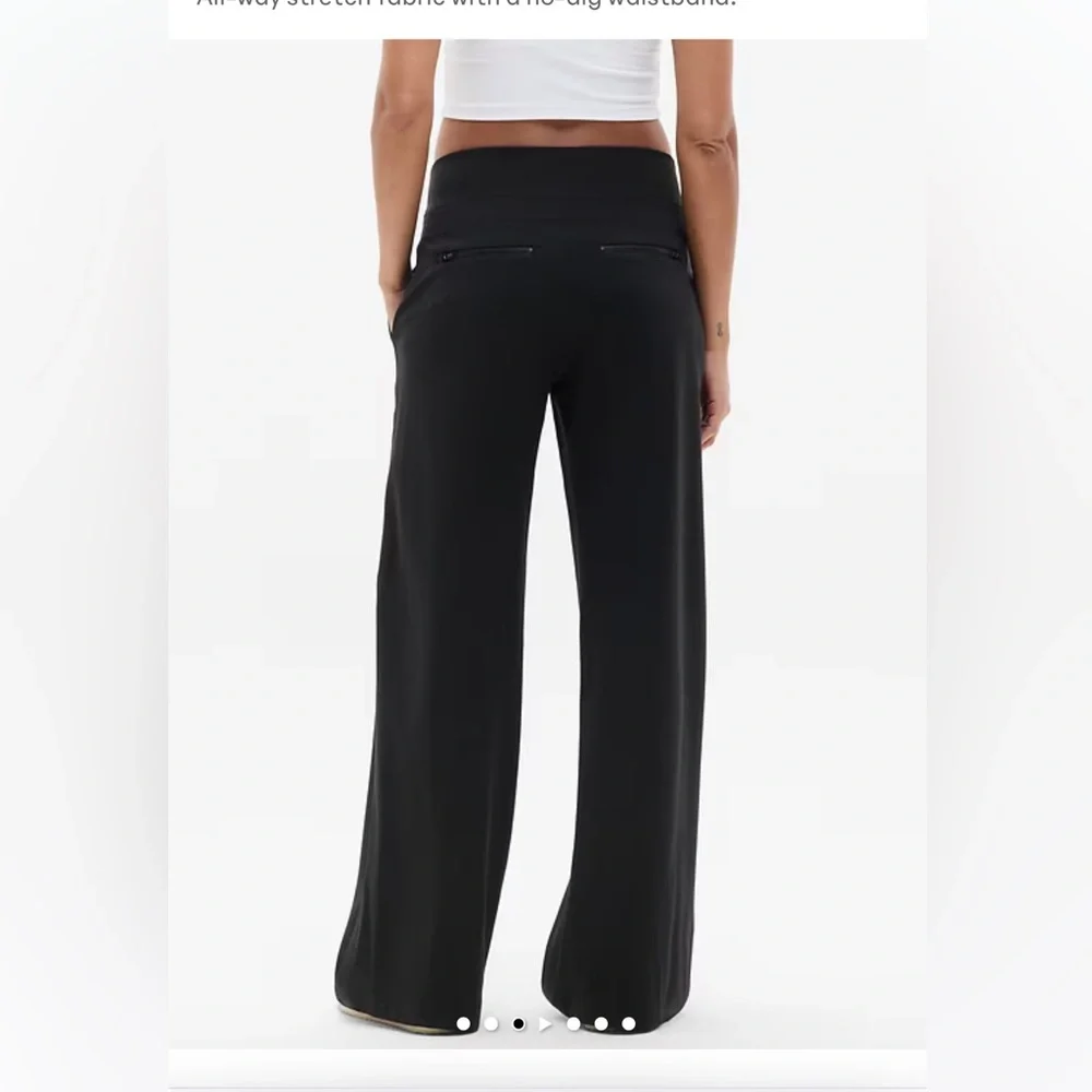 Athleta Women’s Venice High Rise Wide Leg Pant Black. Size M - Picture 3 of 6